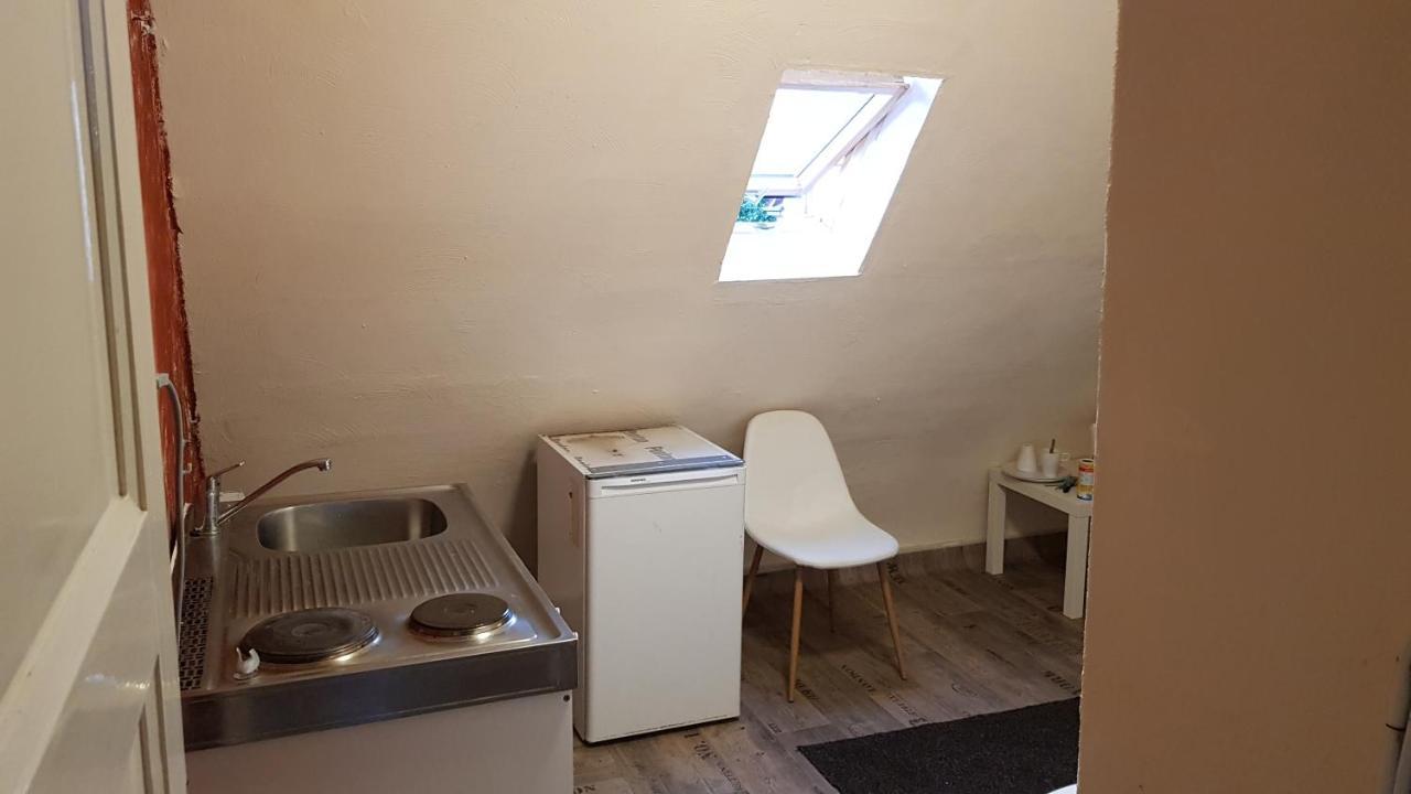 Handwerker Unterkunft Monteurzimmer Mit Gemeinschaftsbad In Brebach 사르브루켄 외부 사진